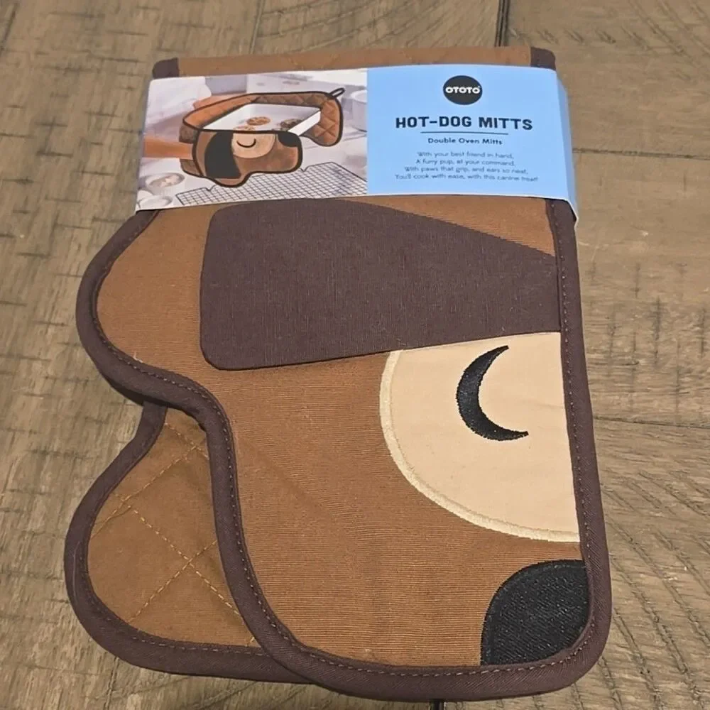 OTOTO Hot Dog Oven Mitts Set Dachshund Dog Double Pot Holders Kitchen Gift New